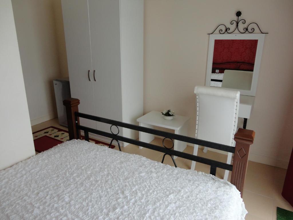 Akyali Hotel Guvercinlik  Rum bild
